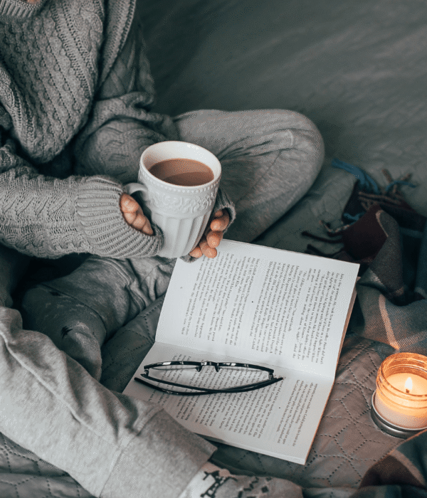 Les deux visages de la cosy romantasy