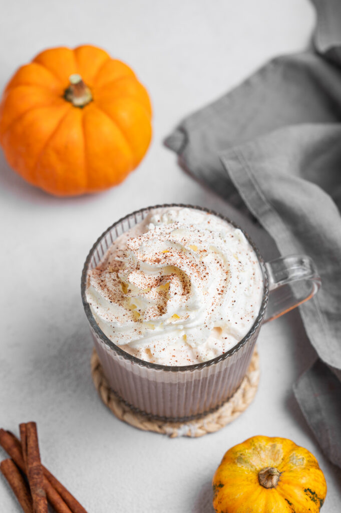 Le pumpkin spice cafe 