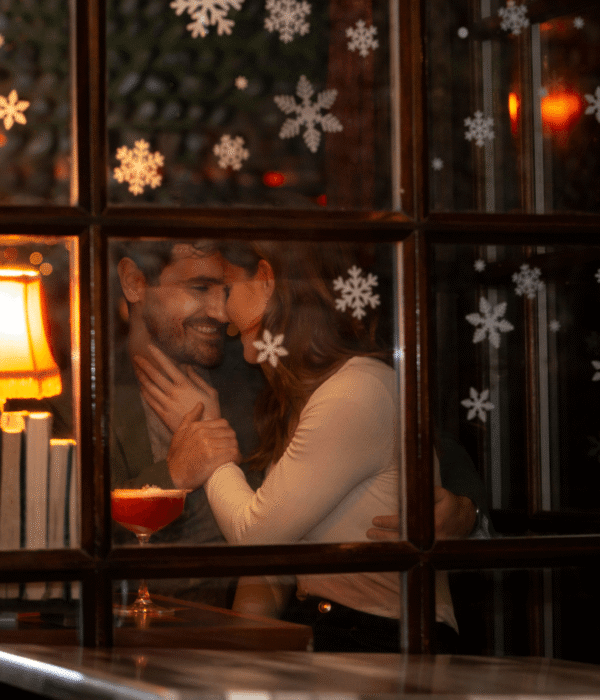 Le cosy crime s'invite dans les romances de Noël