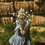 La cosy romantasy, une lecture doudou pour l'automne