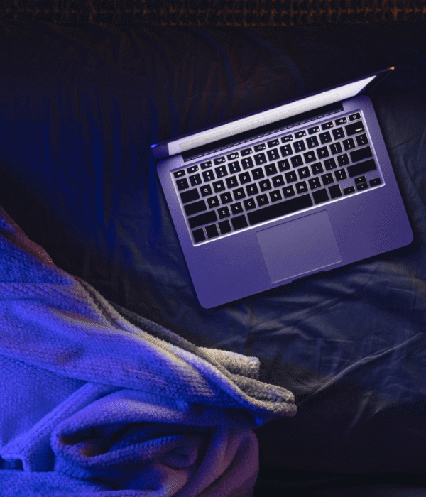 La promotion de l'ombre d'Adeline avec les dossiers epstein